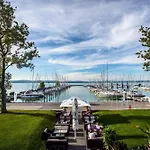 Apartment Bl Apartman By Hellobalatonlelle