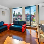 Apartment Bl Apartman By Hellobalatonlelle *