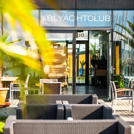 Bl Apartman By Hellobalatonlelle Apartment