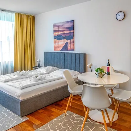 Bl Apartman By Hellobalatonlelle Appartamento