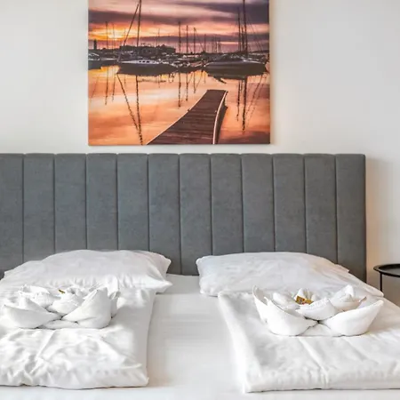 Appartamento Bl Apartman By Hellobalatonlelle