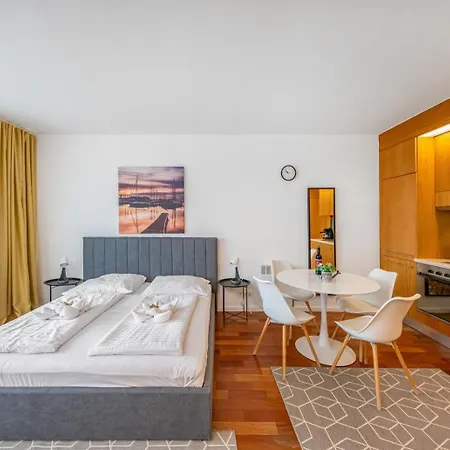 Bl Apartman By Hellobalatonlelle Balatonlelle