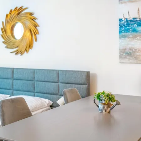 Bl Apartman By Hellobalatonlelle