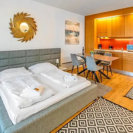 Appartamento Bl Apartman By Hellobalatonlelle Balatonlelle