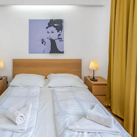 Appartamento Bl Apartman By Hellobalatonlelle *