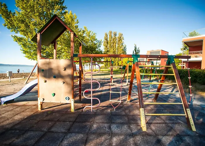 Bl Apartman By Hellobalatonlelle Apartament Balatonlelle