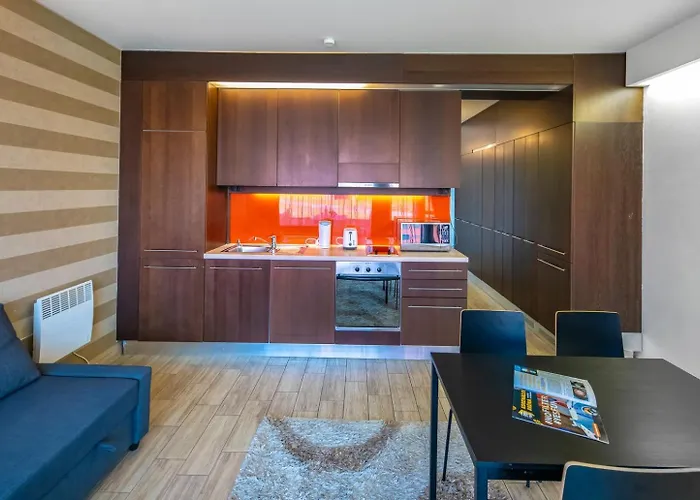 Apartament Bl Apartman By Hellobalatonlelle *